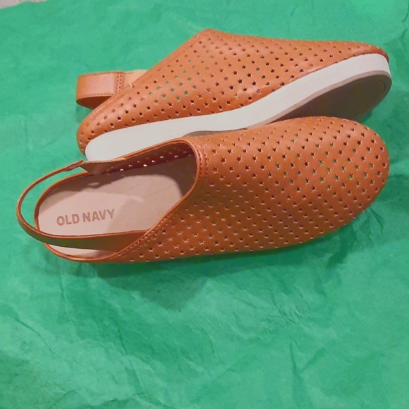 Old Navy Star Clogs - Picture 1 of 5